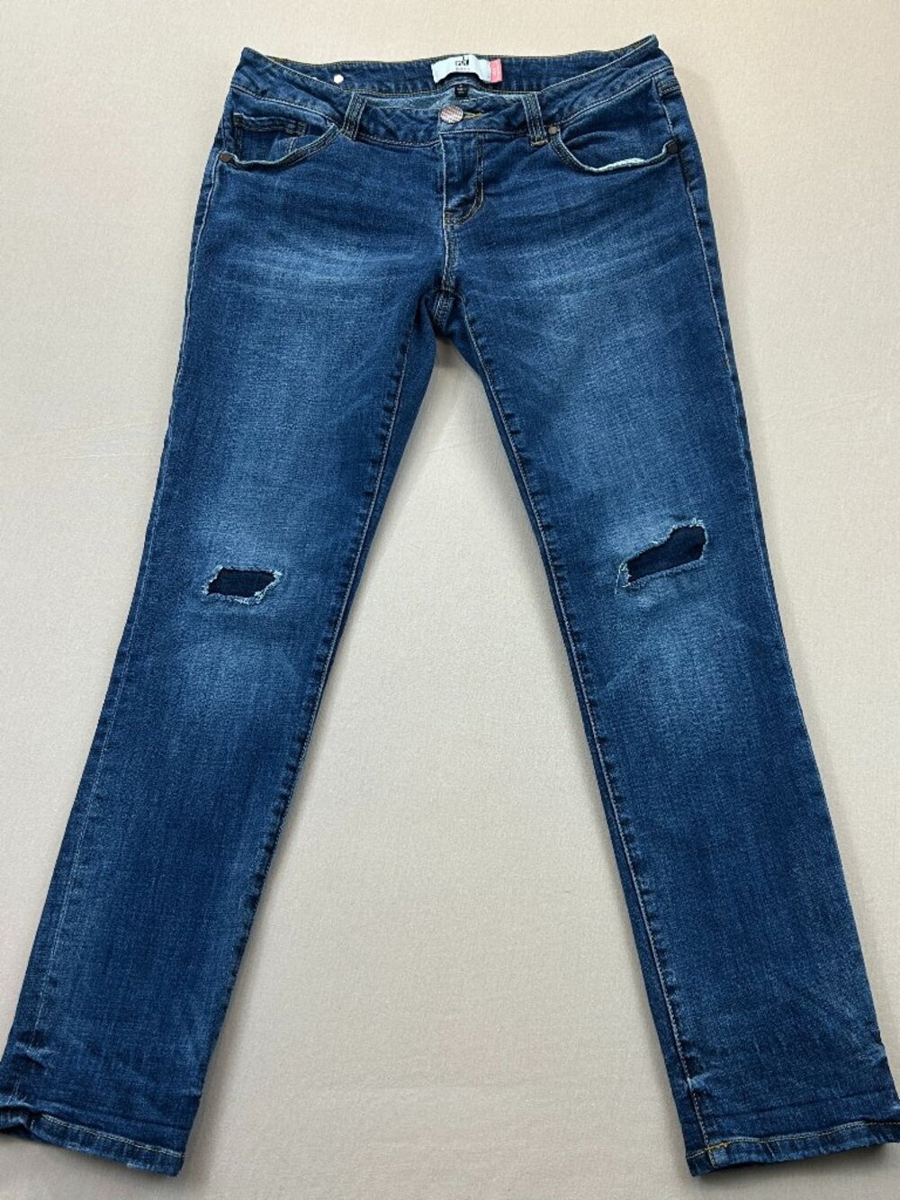 Cabi Jeans Womens Size 4 Blue Denim Low Rise Slim Boyfriend Distressed Stretch